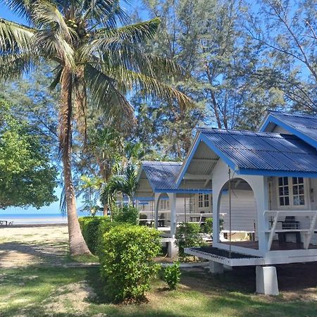 Pan Beachfront Resort Krabi 클롱 무앙 비치 외부 사진
