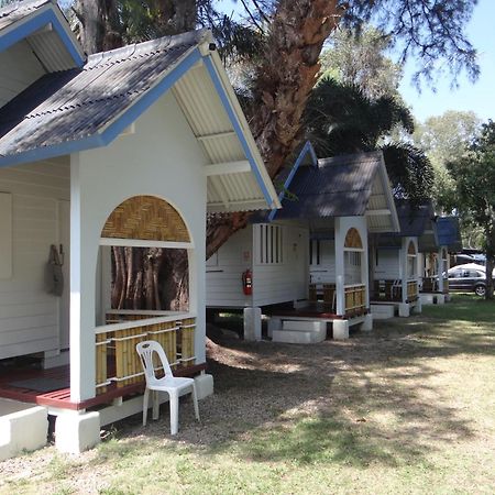Pan Beachfront Resort Krabi 클롱 무앙 비치 외부 사진