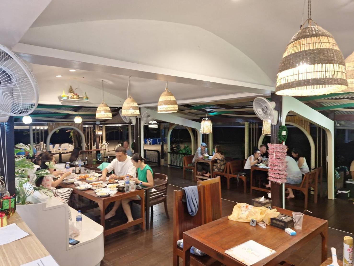 Pan Beachfront Resort Krabi 클롱 무앙 비치 외부 사진