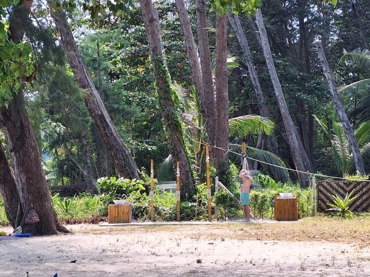 Pan Beachfront Resort Krabi 클롱 무앙 비치 외부 사진