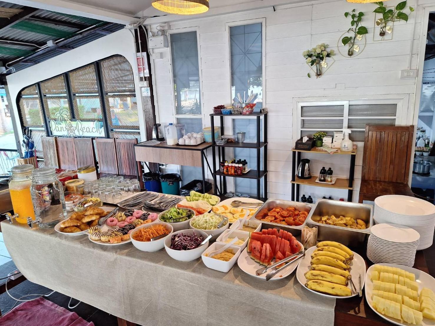 Pan Beachfront Resort Krabi 클롱 무앙 비치 외부 사진