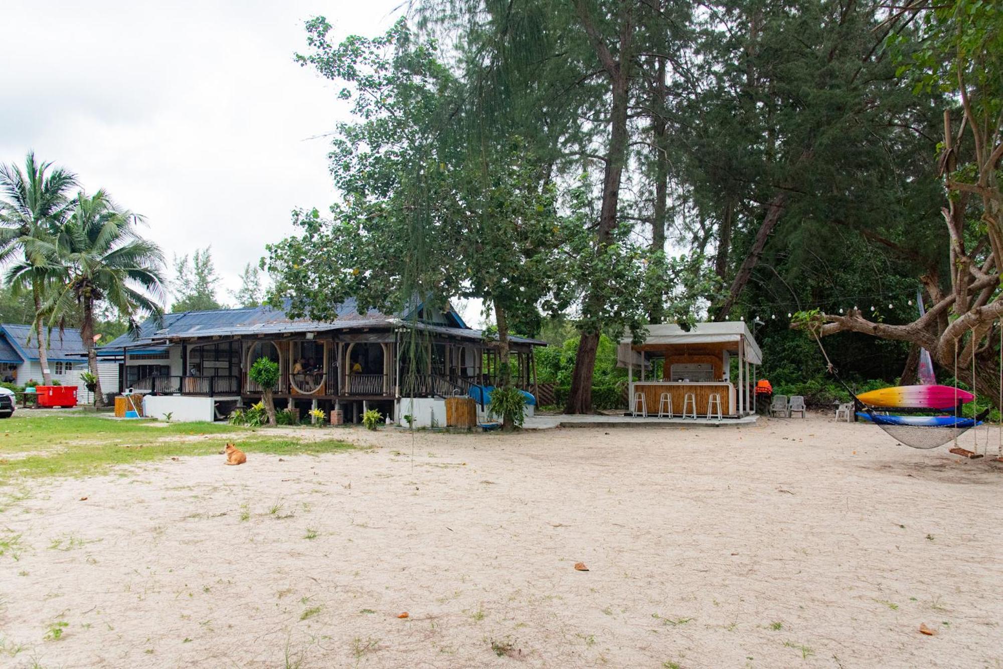 Pan Beachfront Resort Krabi 클롱 무앙 비치 외부 사진