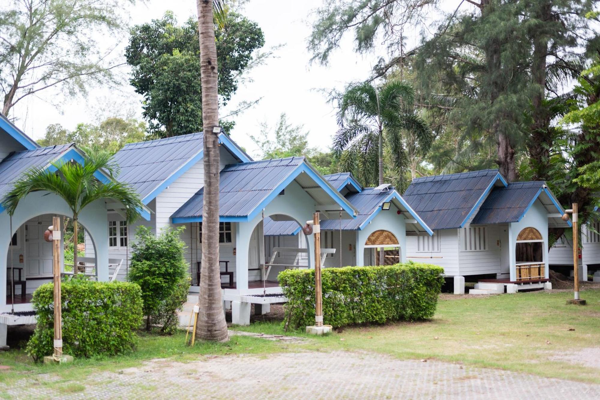Pan Beachfront Resort Krabi 클롱 무앙 비치 외부 사진