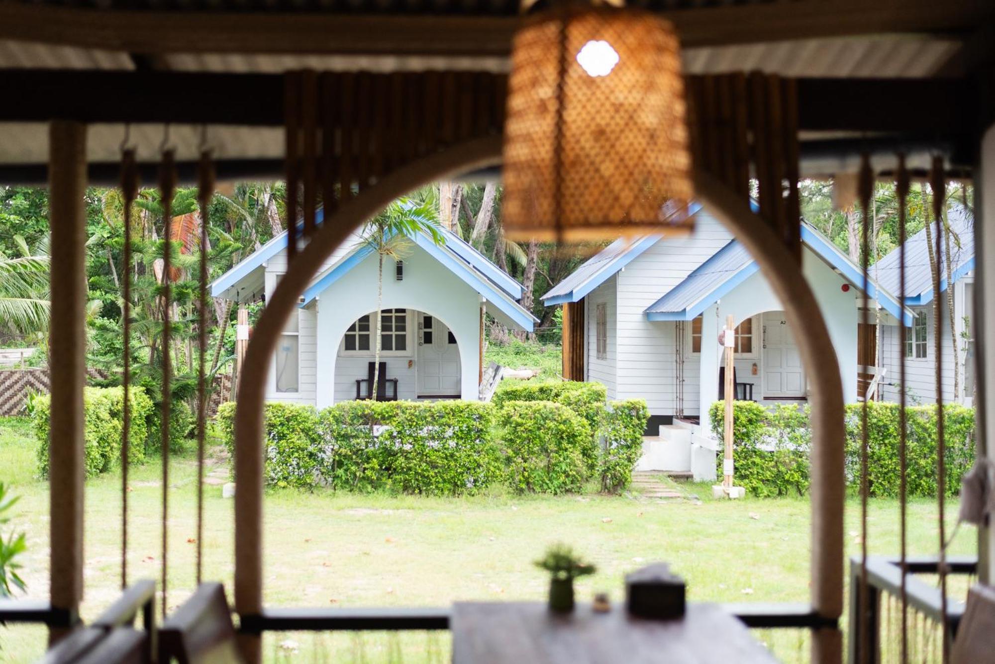 Pan Beachfront Resort Krabi 클롱 무앙 비치 외부 사진
