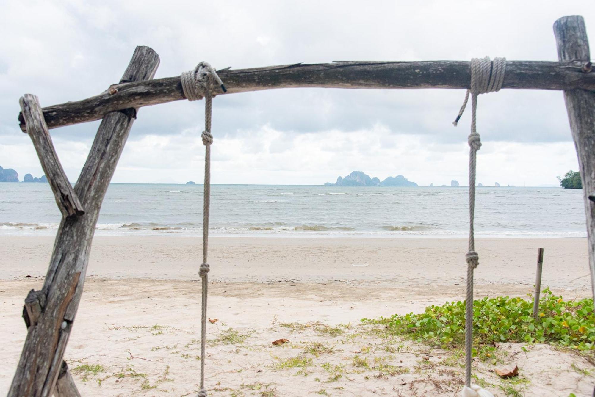 Pan Beachfront Resort Krabi 클롱 무앙 비치 외부 사진