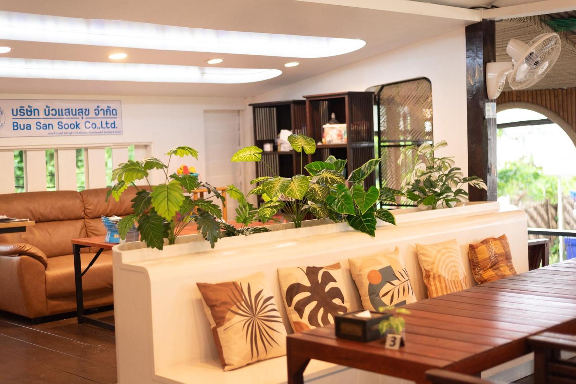 Pan Beachfront Resort Krabi 클롱 무앙 비치 외부 사진